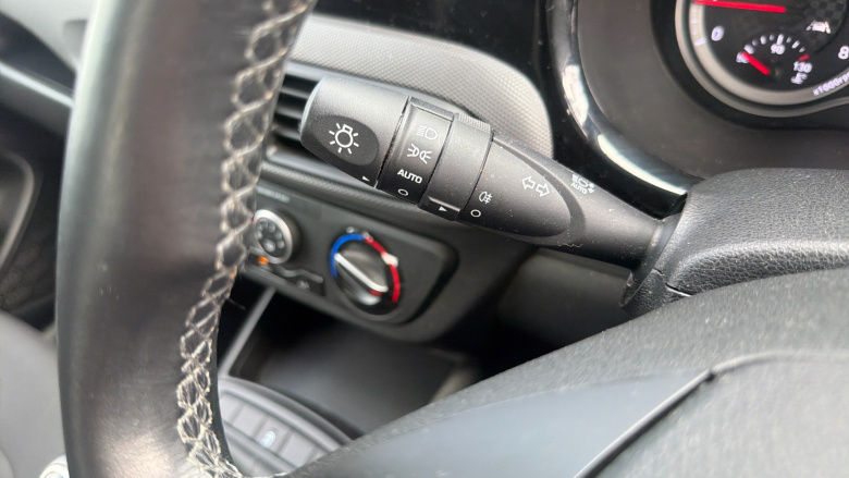 Hyundai i10 1.0 MPi SE Connect 5dr Petrol Hatchback